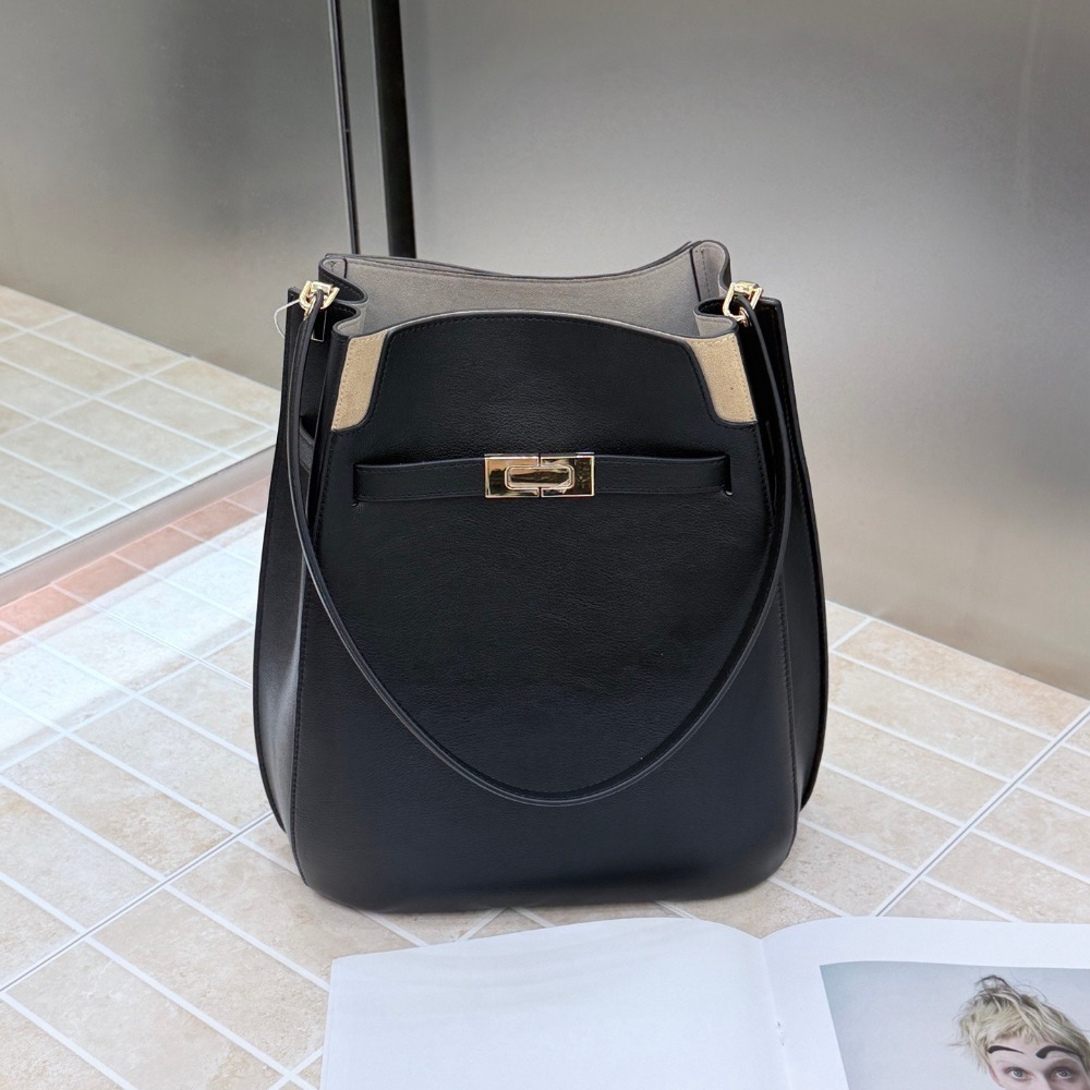 Neue Bucket Bag im Old-Money-S – Luxury Bags Leather Bewertung und Preis